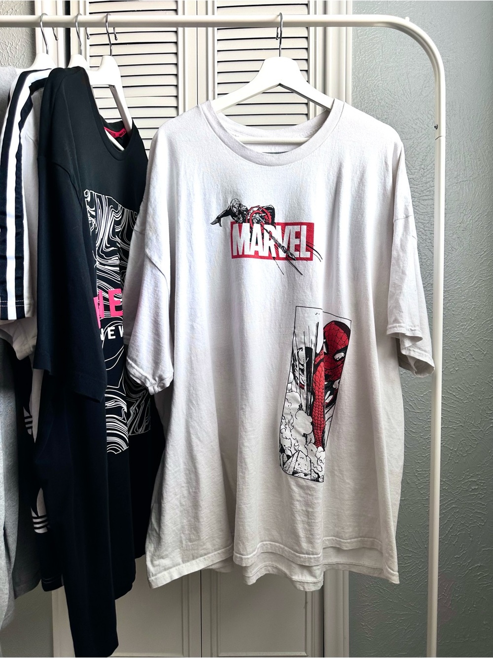 Men’s Oversized Spider-Man Graphic Tee